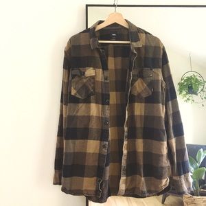 Men’s Van’s brown and black plaid flannel